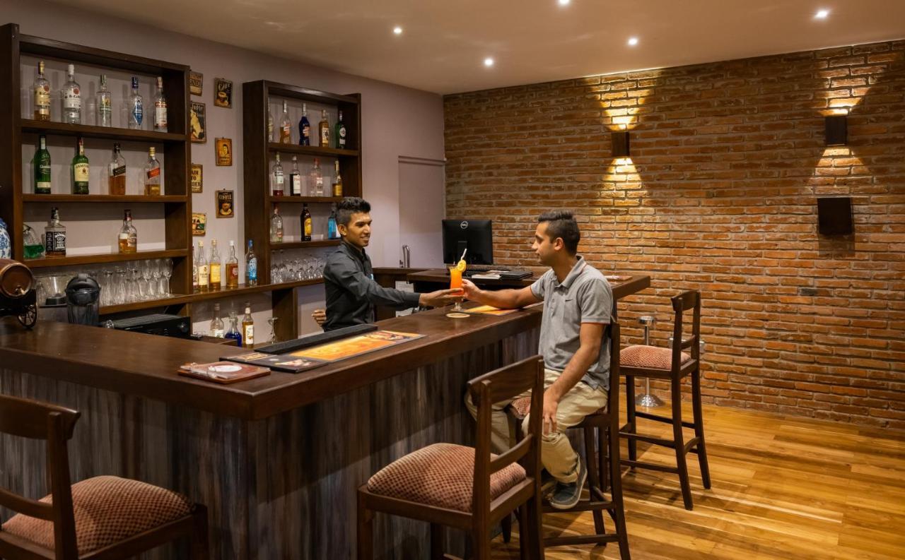 Galway Heights Hotel Νουβάρα Ελίγια Εξωτερικό φωτογραφία