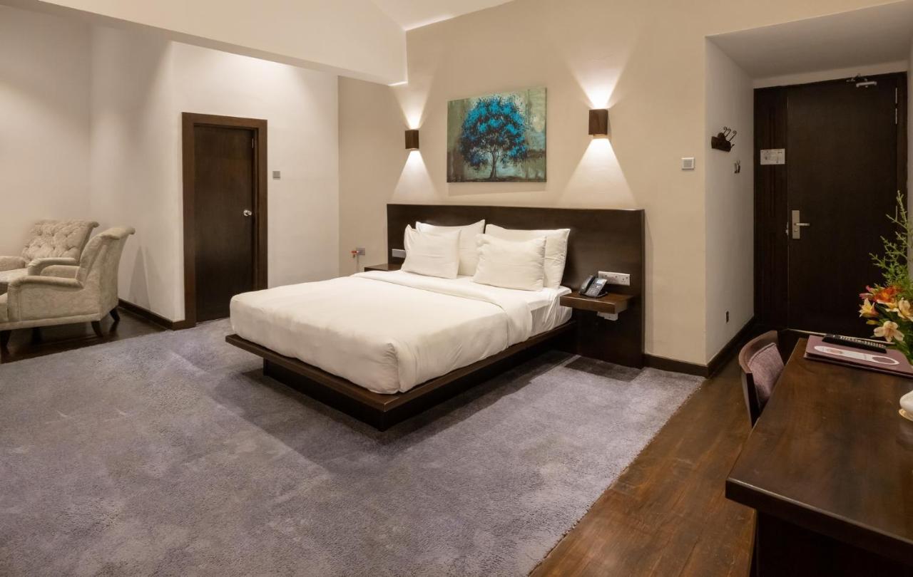 Galway Heights Hotel Νουβάρα Ελίγια Εξωτερικό φωτογραφία