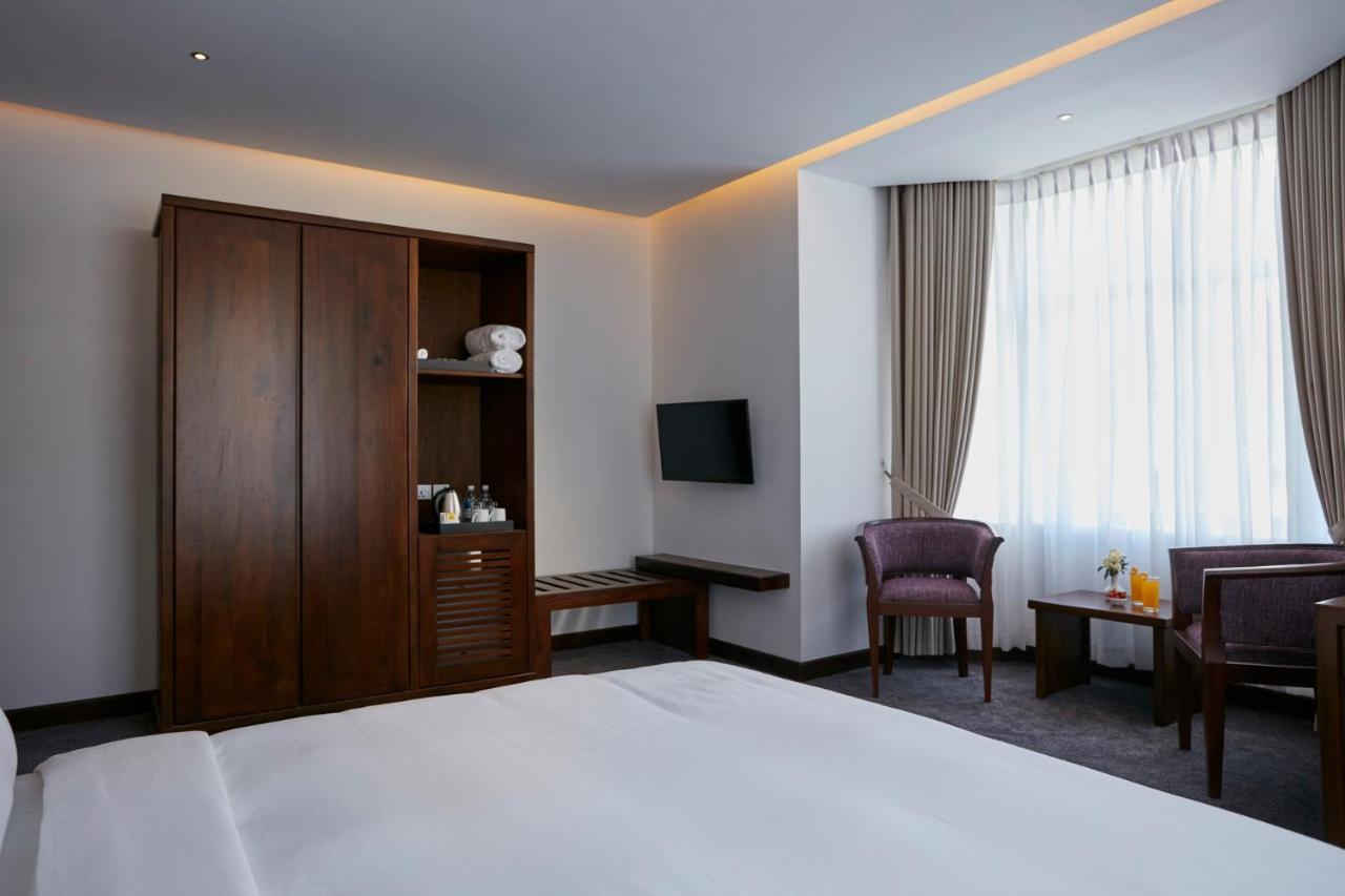 Galway Heights Hotel Νουβάρα Ελίγια Εξωτερικό φωτογραφία