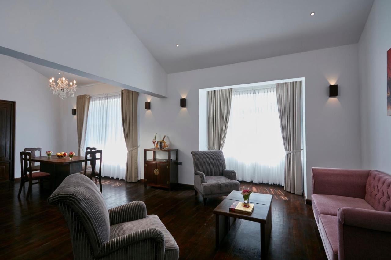 Galway Heights Hotel Νουβάρα Ελίγια Εξωτερικό φωτογραφία